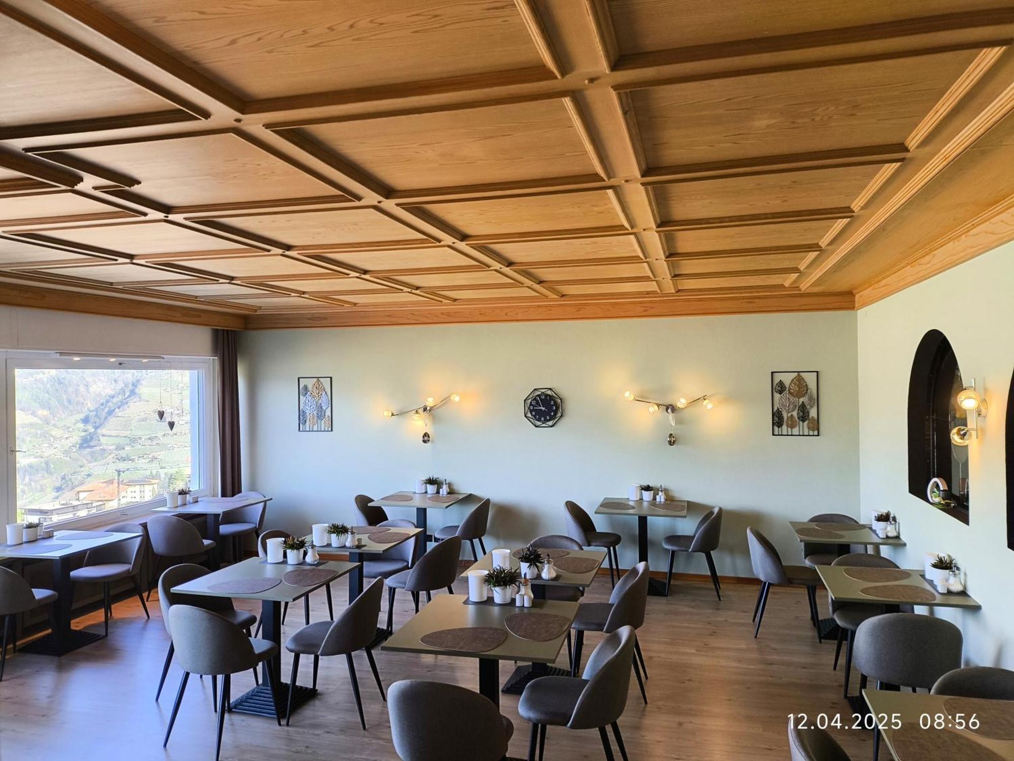 Schenna Garni Eden Bed & Breakfast Εξωτερικό φωτογραφία