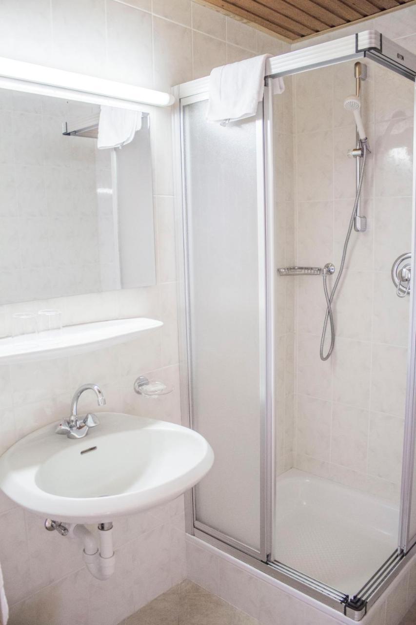 Schenna Garni Eden Bed & Breakfast Εξωτερικό φωτογραφία